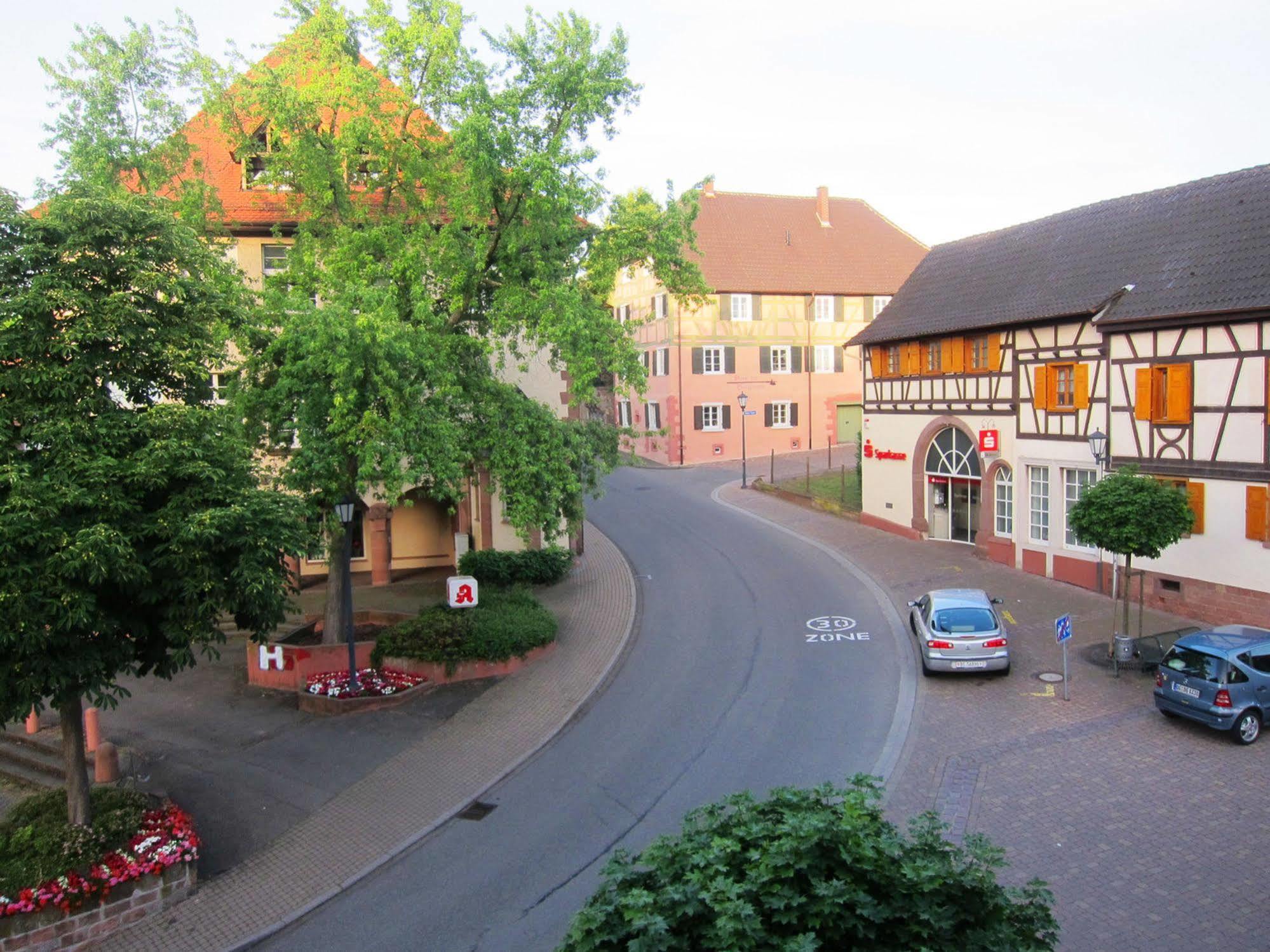 Hotel Landgasthof Sonne Mahlberg Exterior foto